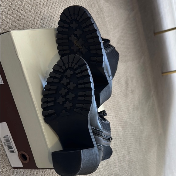 Torrid-Black Lace-Up Ankle Boots - Size 6 1/2 Wide Width - Picture 6 of 6